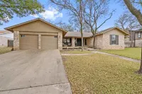 Cozy Modern 3 Bed 2 Bath Home - Round Rock / Austin Hotels in Round Rock