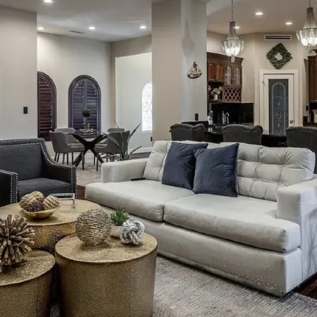 Luxury Spacious Stay