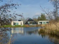 Lovely holiday home 'Walleken' with a pond - Wifi