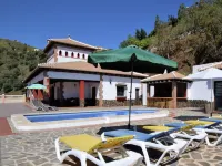 Family Villa with Garden