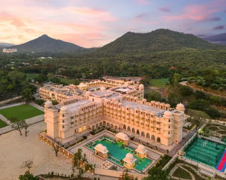 Wyndham Grand Udaipur Fateh Sagar Lake Hotels in Udaipur