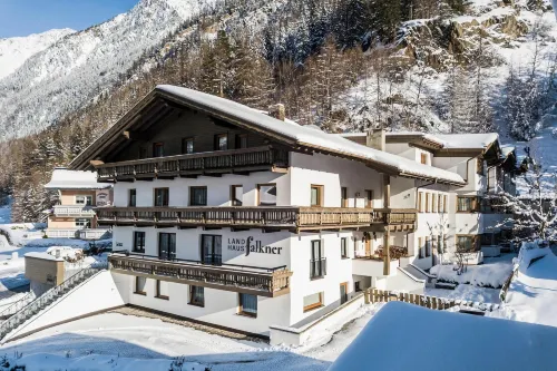 Apartment in Solden Near Giggijochbahn