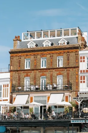 No 42 by GuestHouse, Margate Отели рядом с достопримечательностью «Shell Grotto»