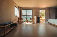 Perla Roca Hotel Boutique - Beach Front