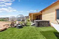 Retreat Near Sedona-Domes, Hot Tub, Sauna, 4BR/3BA Hotels near Horsin' Around Adventures (Sedona, AZ)