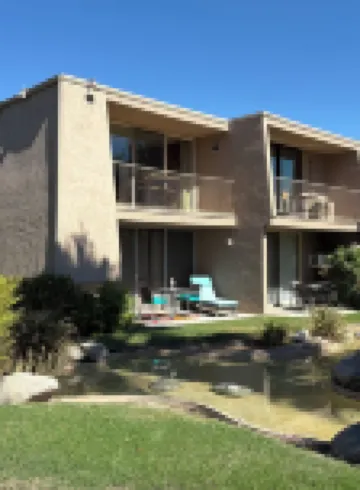 Prime Location! Renovated Studio at Shadow Mountain Resort, Steps from El Paseo.