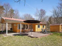 Bright Retreat by the Beach - de playa