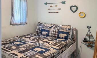 Getaway on Center Hill Lake w/ Decks & Water Views