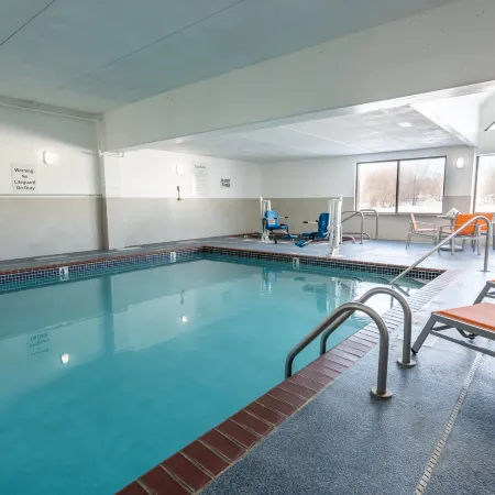 Holiday Inn Express & Suites COON RAPIDS-BLAINE AREA by IHG