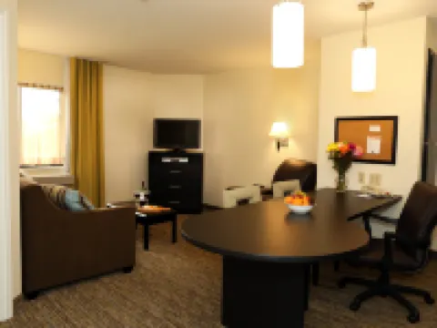 キャンドルウッド スイーツ イースト ランシング by IHG ランシングのホテル