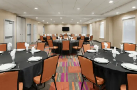 ホーム 2 スイーツ バイ ヒルトン ウッドブリッジ ポトマック ミルズ プリンスウィリアムのホテル