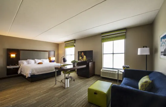 福克斯伯勒曼斯菲爾德歡朋套房酒店