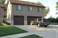 Charming Getaway with Jetted Tub and Outdoor Deck - Cozy Haven