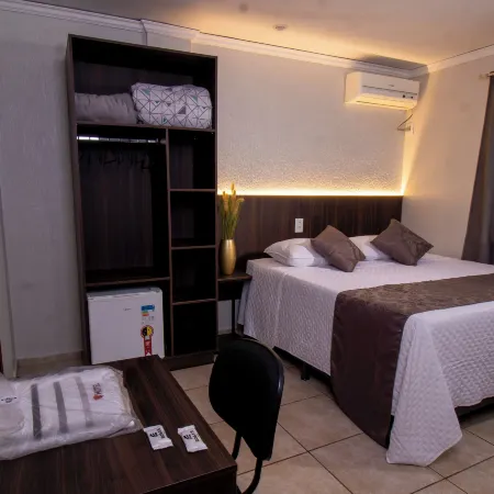 Rosa's Hotel