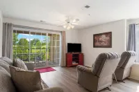 The Rockford Escape - Holiday Hills Branson - Golf Resort - Outdoor Pools