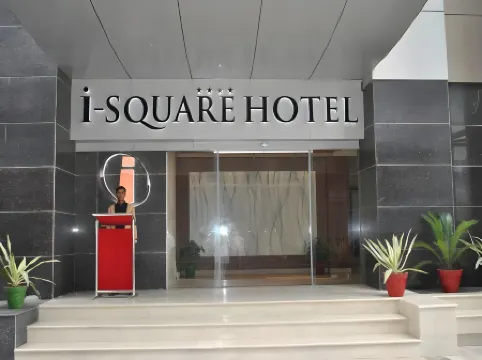 Hotel I Square