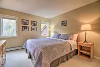 Ski-in Ski-Out Okemo Oasis w/ Deck + Mtn View! - parking