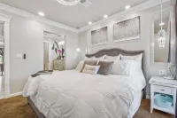 Clubhouse Bungalow - Community Amenities - 4-Star