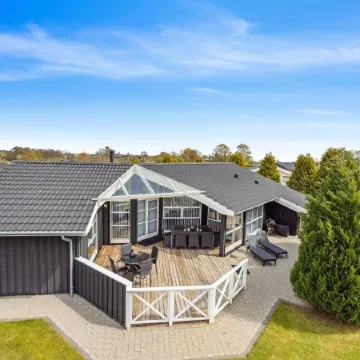 "Arnod" - 400m from the Sea