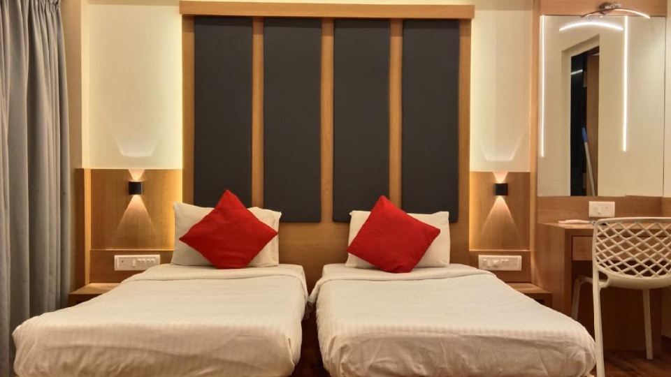 Hotel Karan Palace