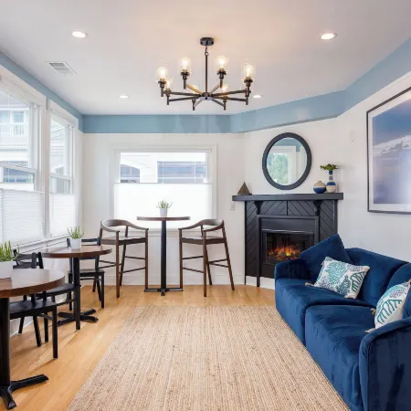 BytheSea Inn