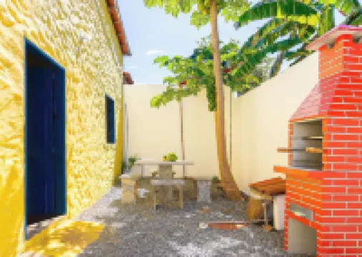 Casa Amarela em Icaraí de Amontada Отели в г. 