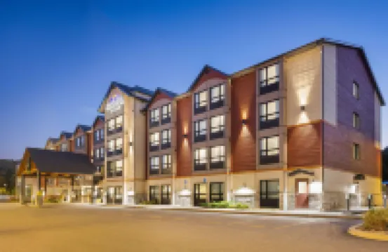 Microtel Inn & Suites by Wyndham Mont Tremblant โรงแรมใน