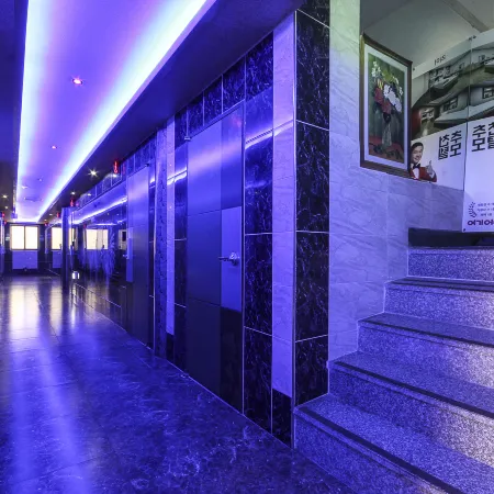 Hotel Lie
