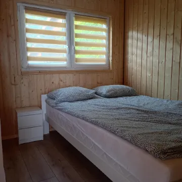 2 Bedroom Holiday Home With air Conditioning