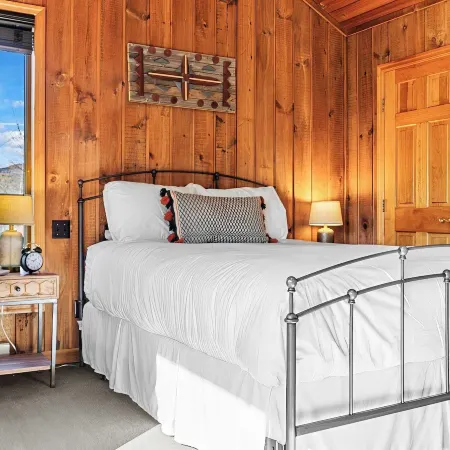 The Windham Mountain House by AvantStay