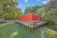 6 Mi to Kyle Field! Pet-friendly Getaway w/ Yard - 3-Star