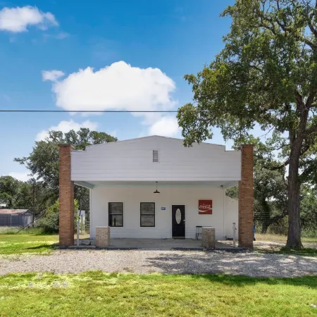 Hill Country Relaxstation Getaway