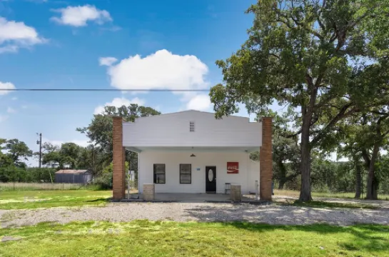 Hill Country Relaxstation Getaway