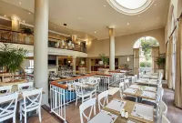 StayEasy Century City