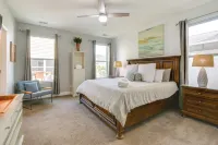 Coastal Home w/ Yard < 1 Mi to Old Town Bluffton! - 3-Star