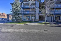 Steamboat Home w/ Garage, 1 Mi to Ski Resort -  Apartamentos vacacionales
