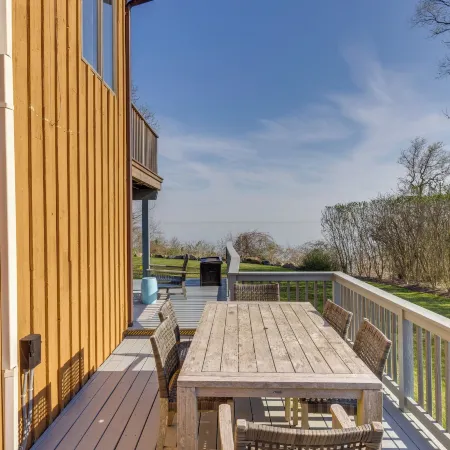 Amazing Rocky Point Retreat Overlooking the Sound!
