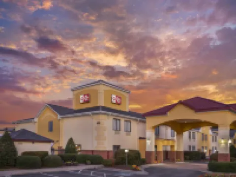 Best Western Plus Suites-Greenville Hotels in Pitt County