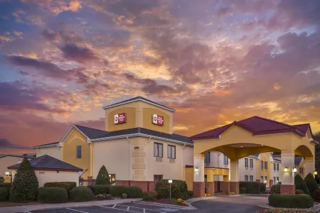 Best Western Plus Suites-Greenville