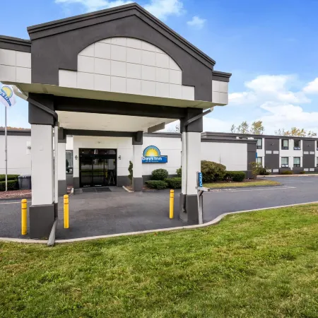 Days Inn by Wyndham Liberty