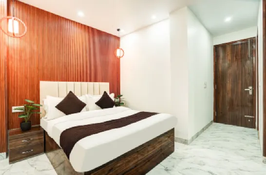 Hotel Solaris Retreat By The Arrow Hotels in 