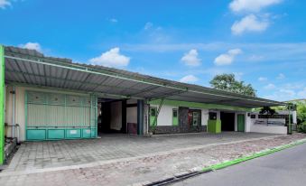 Sunsetfalls Gardens and Resort - Housity