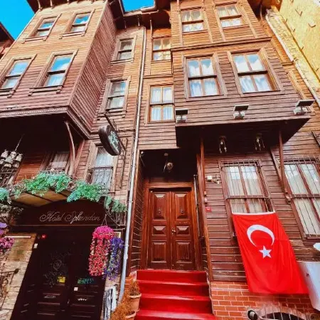 Nuray Hotel