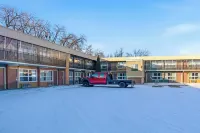 Devils Lake Inn by OYO Near Devils Lake Regional Airport - Pet friendly