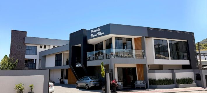 Pousada Duas Ilhas Ξενοδοχεία στην πόλη Penha