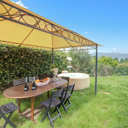 La Luna Nel Lago Lake View Garden - Happy Rentals Отели в г. Испра
