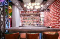 Treebo A1 Residency, Hingna T Point - bars