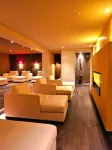 Schlosshof SÜDTIROL – Hotel & Camping Resort - Spa