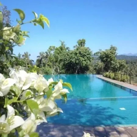 THE KINGS VILLA