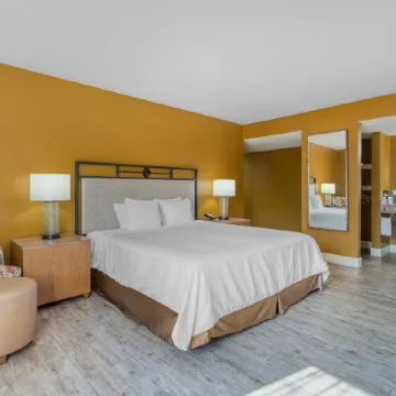 SureStay Hotel by Best Western Camarillo